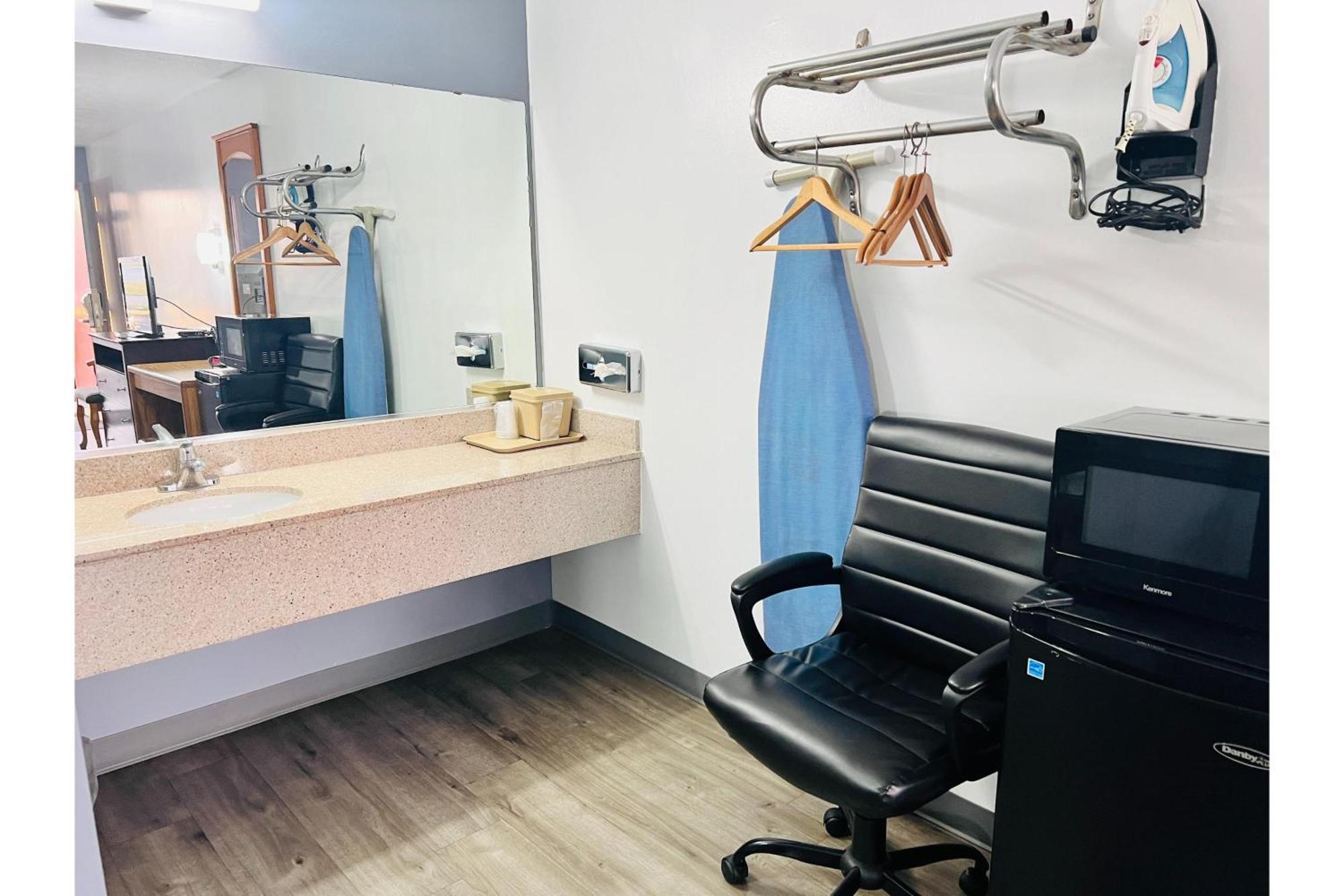 Relax Inn Marshall 외부 사진