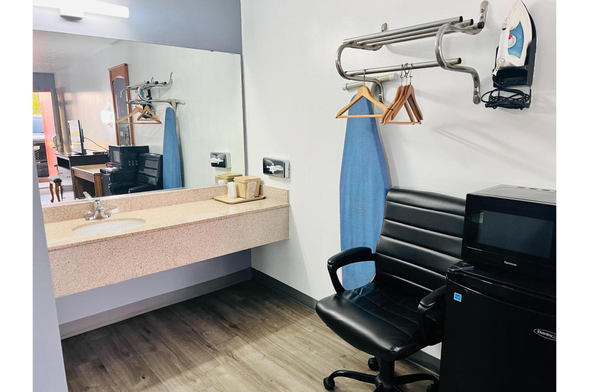 Relax Inn Marshall 외부 사진